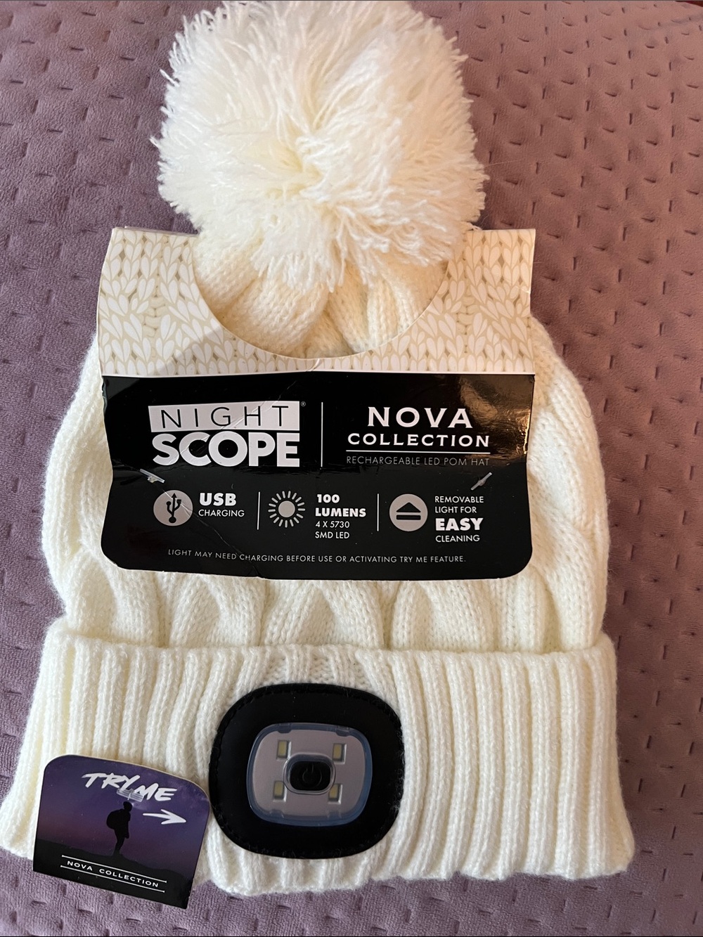 LED Pom Beanie Hat - Cream